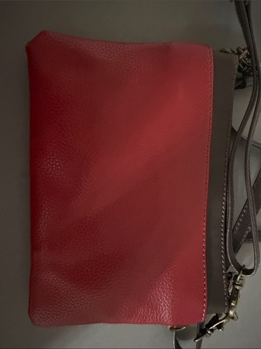 Chala Red Crossbody Paw Applique Bag with Brown Trim - Picture 5 of 6